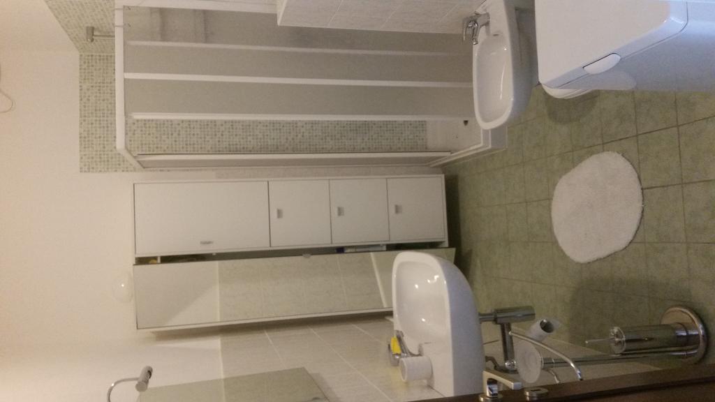 Appartamento Dellea Luino Exterior photo